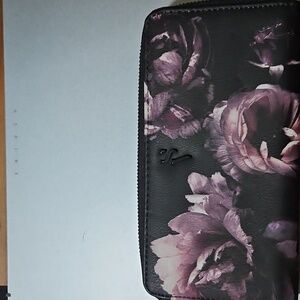 Simply Vera Wang Floral Black and Purple Wallet